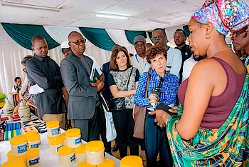 La cheffe de la délégation, Mme Imma Tor Faus, Ministre des Affaires étrangères de la Principauté d’Andorre, a félicité le Rwanda pour ses efforts